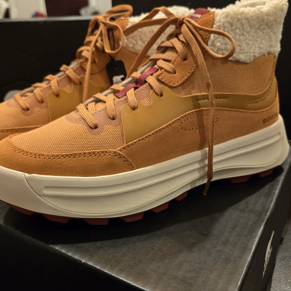 Sorel X Calia Ona 503 Mid Cozy
